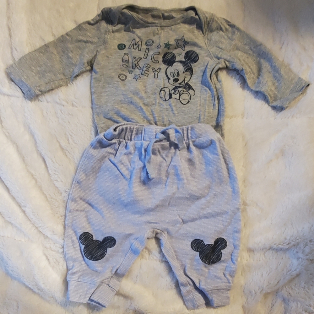 Baby boys 2pc outfit